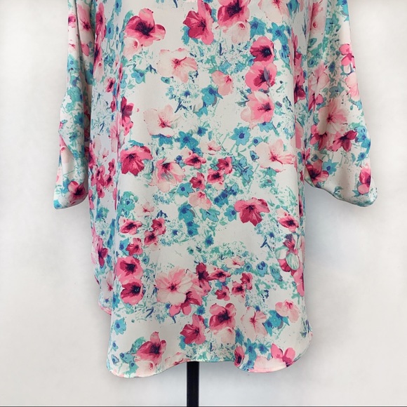 Decree Floral Tunic Top Size Small - Picture 3 of 6